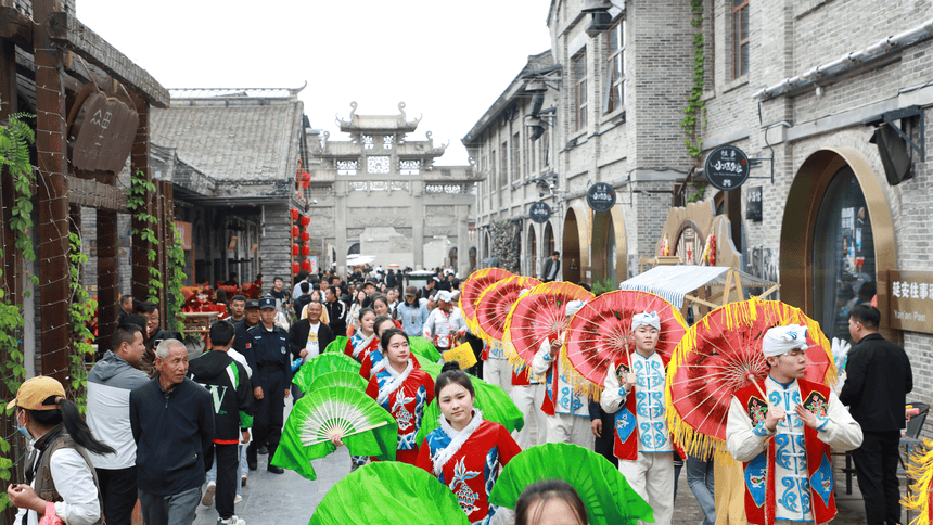 【促推旅游·司法解忧】陕西西安临潼：假日法庭就地解“游”愁