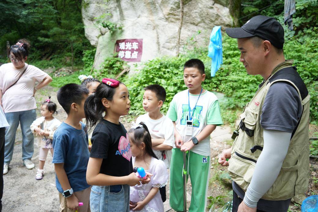 南国彩票app下载官网-五一假期陕西金延安景区迎来了“红色旅游热潮”