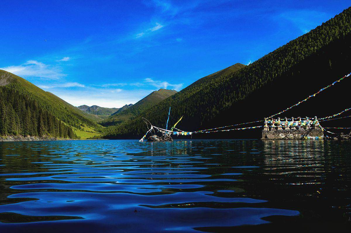 俄罗斯赌盘下载手机版-四川旅游必去景点 ,超全旅游攻略在此