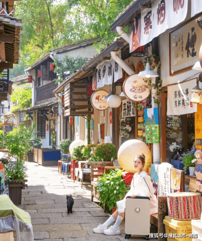 下载全球彩票-杭州去新疆旅游八天七晚多少钱？杭州去新疆8日游详细行程攻略！