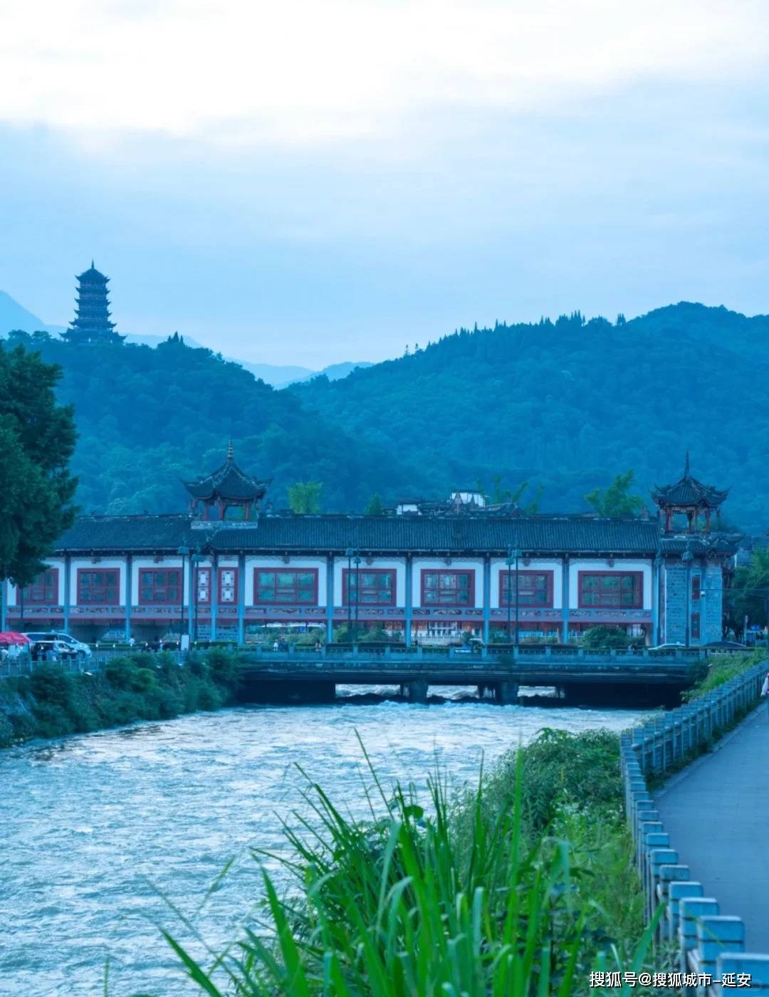 四川旅游五天需要花多少钱 ,亲身经历讲述：体验当地的艺术