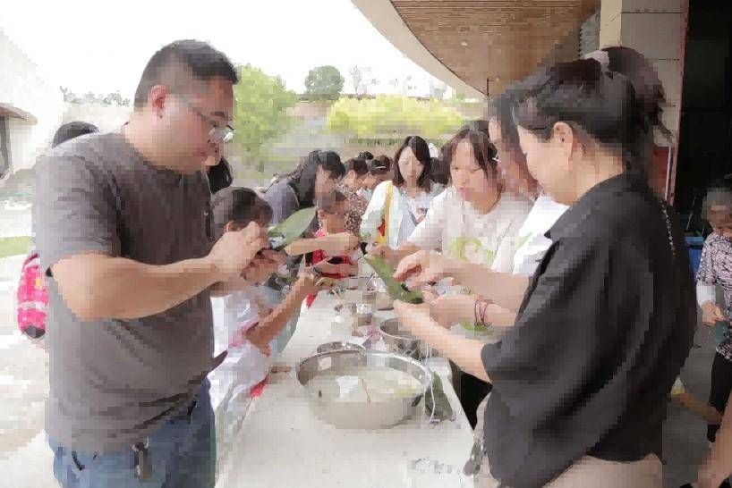 凤凰娱乐正常登录-穷游成都旅游七天行程规划，成都稻城亚丁旅游7日游人均费用多少