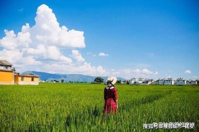 名豪彩票官网下载app-桂林旅游游玩：桂林山水田园与光影交错的梦幻之旅