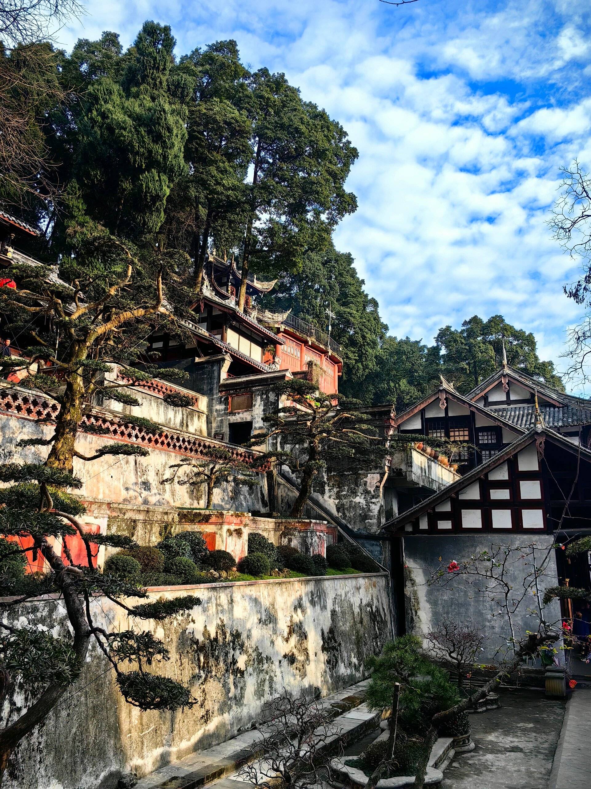 四川旅游四天三晚纯玩旅游团线路报价，四川旅游四天旅游团路线价格明细