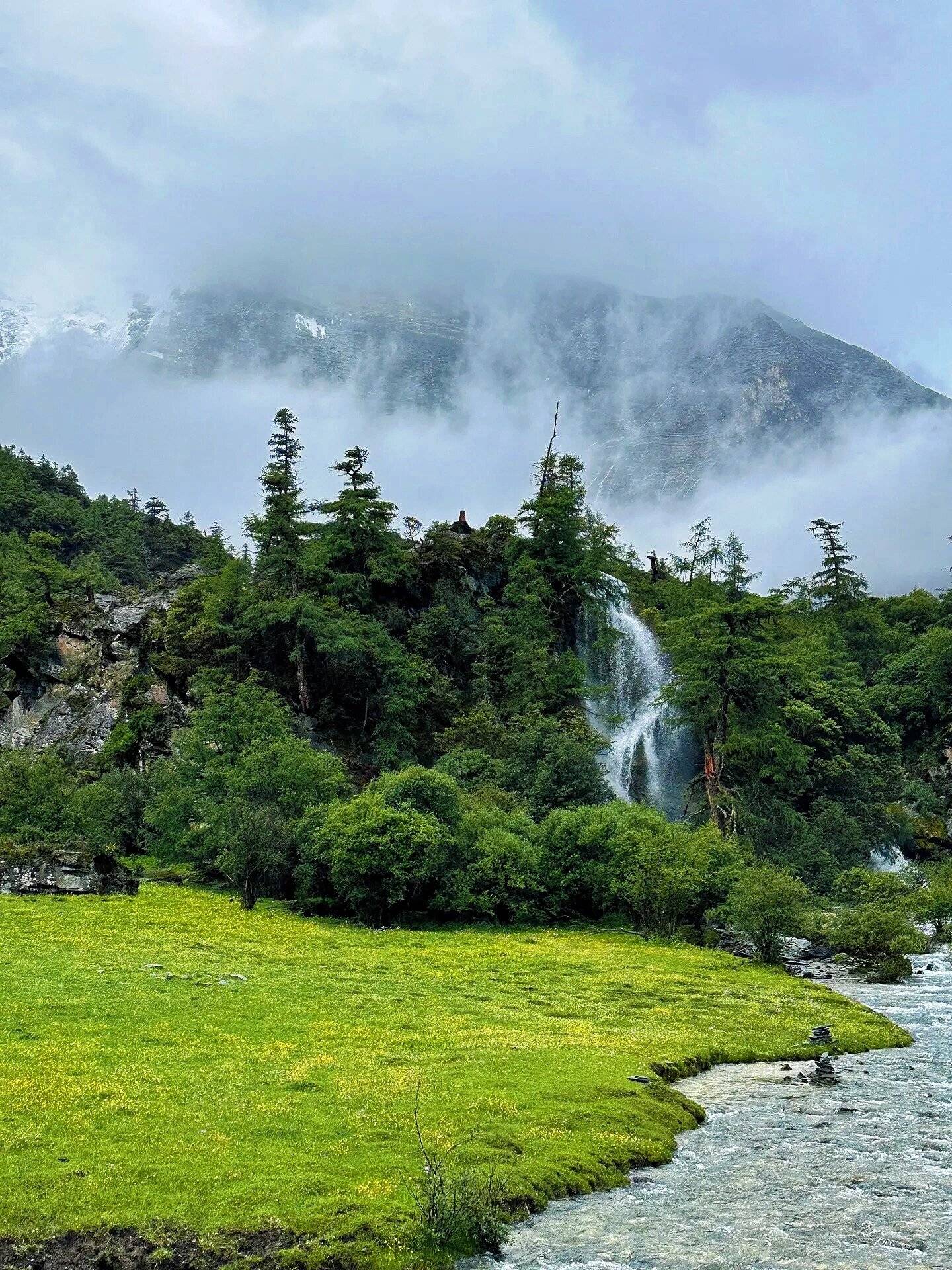 郑州到四川旅游要花费多少 ,特色景点游玩攻略