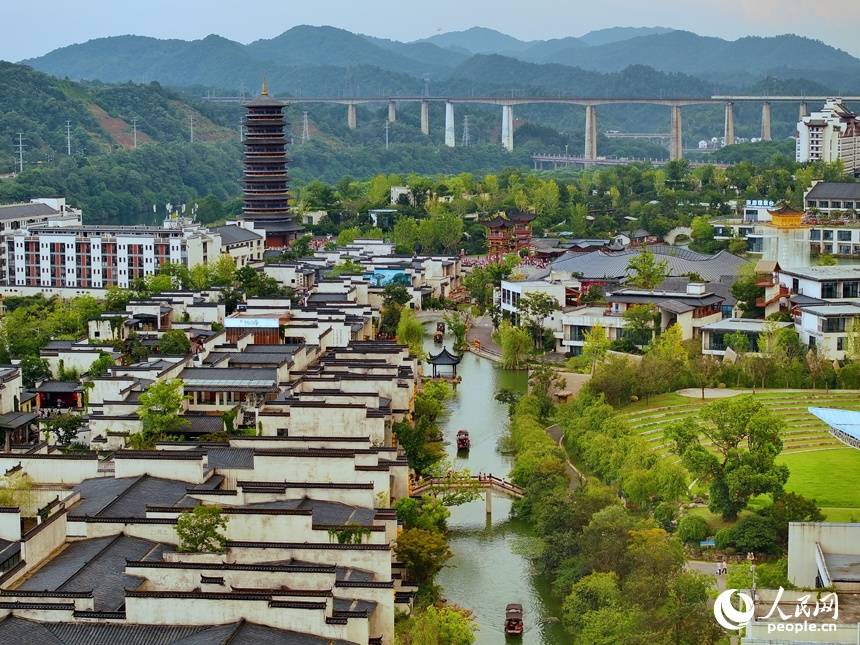 app自助领取彩金38官方网站-江西三日游当地旅游团报价多少，江西旅游3日的费用