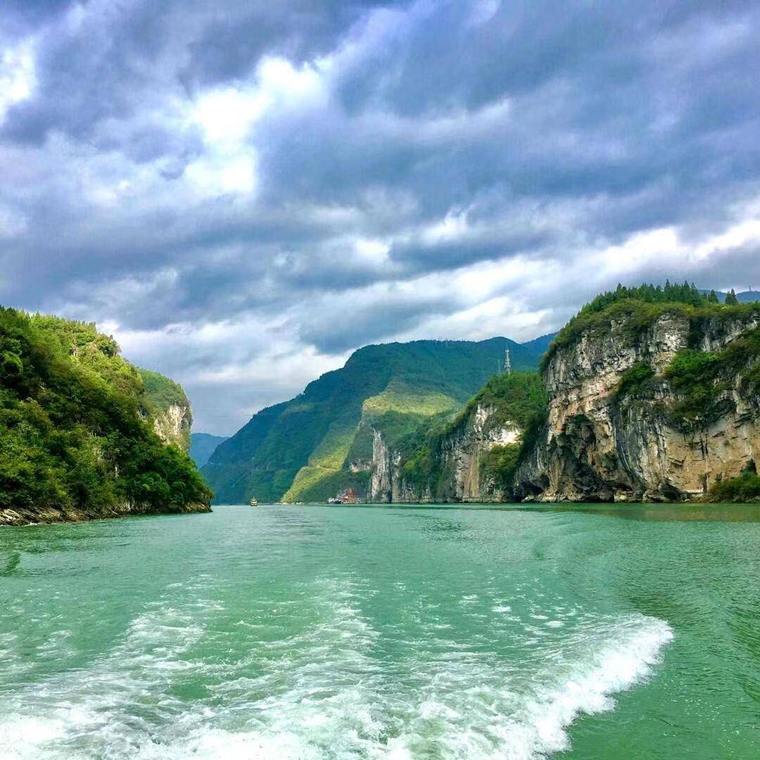 大中华彩票官方app下载最新版-去重庆旅游5天大概要多少钱，重庆五天旅游团价格，达人分享攻略