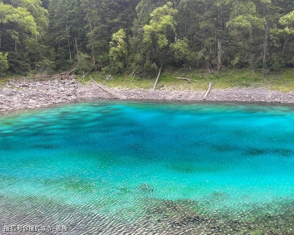 去四川旅游一周跟团需要多少钱？四川旅游五日游自由行费用多少