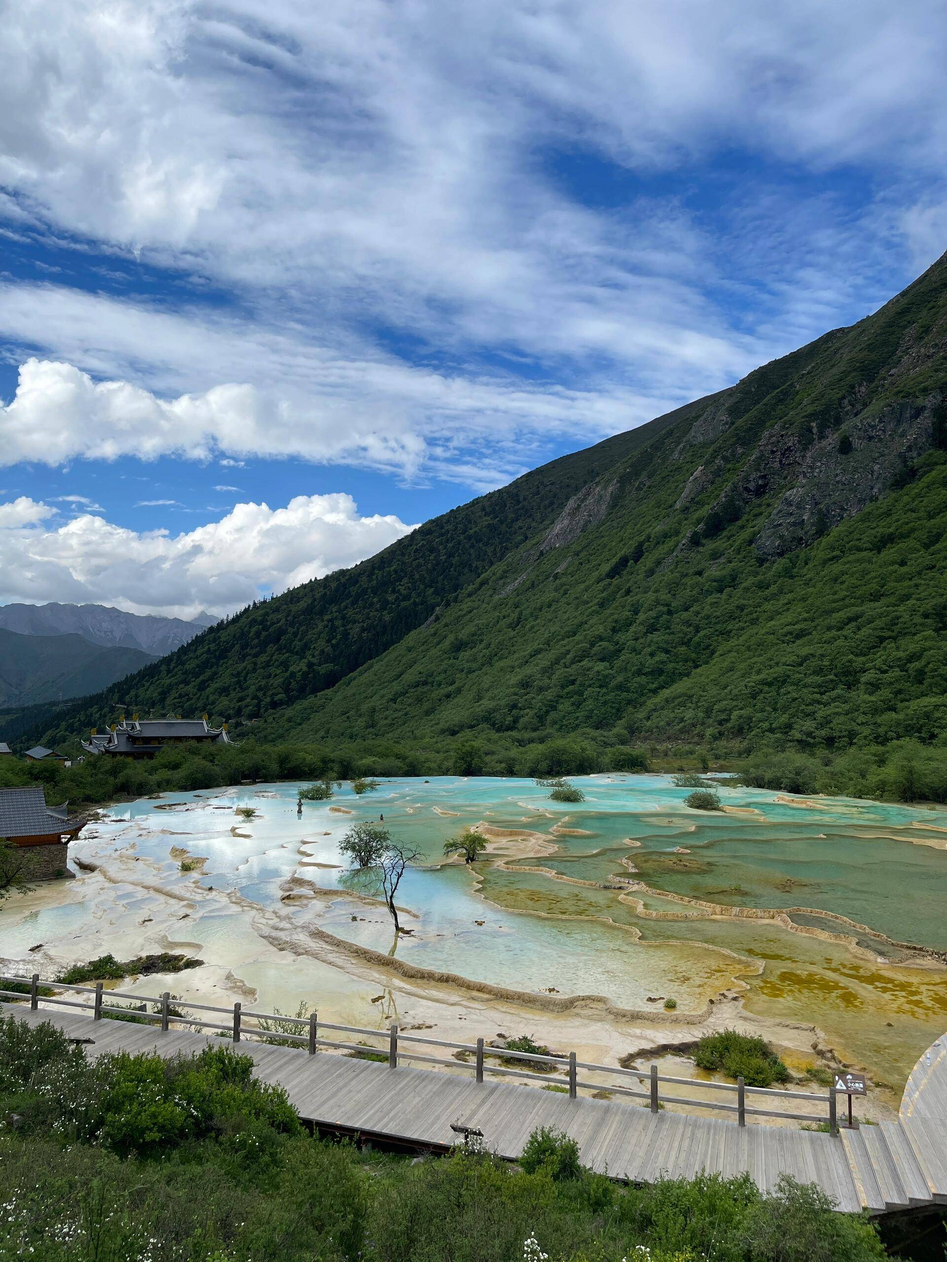 51彩虹个人相册登录-成都旅游必去景点攻略，跟团去成都稻城亚丁旅游纯玩八天线路怎么走