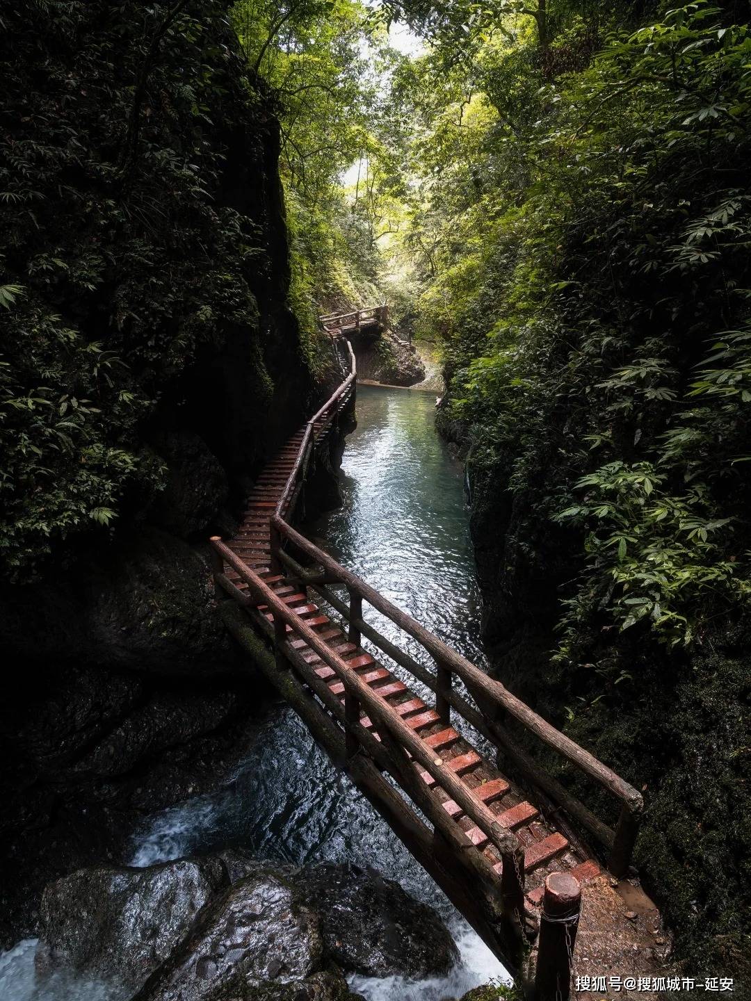 93058好彩论坛十码必出因口-四川旅游五天四晚攻略，南宁去四川旅行跟团价格，看完省钱一大半