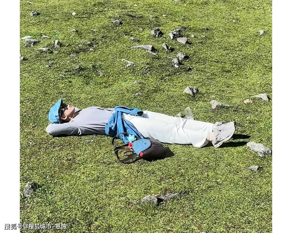 森林舞会OL-放假去四川旅游自助游导游推荐，四川靠谱当地导游推荐