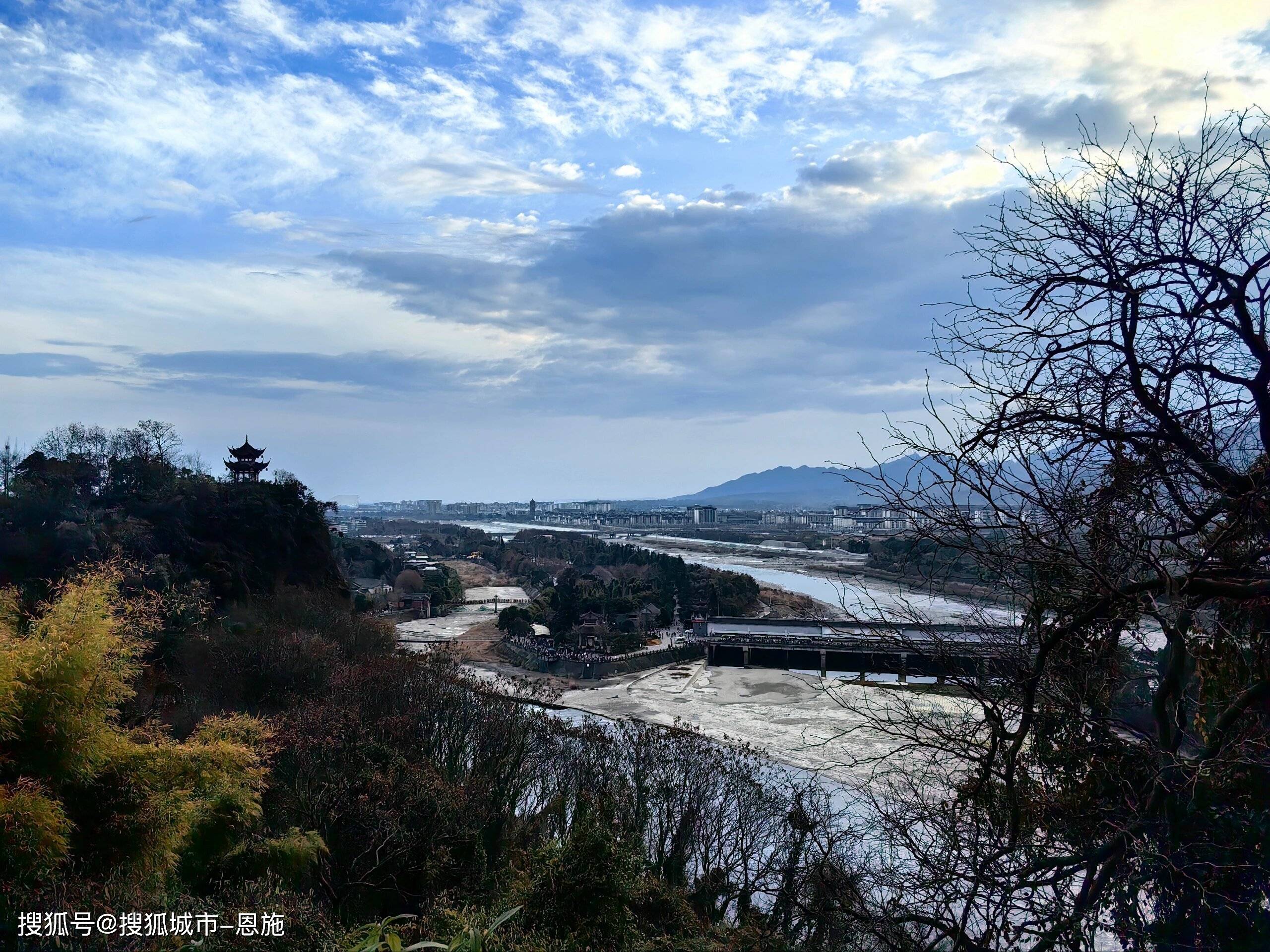 新宝6娱乐平台登录地址-四川旅游玩5天4晚定制游线路和省钱攻略，四川旅游5天