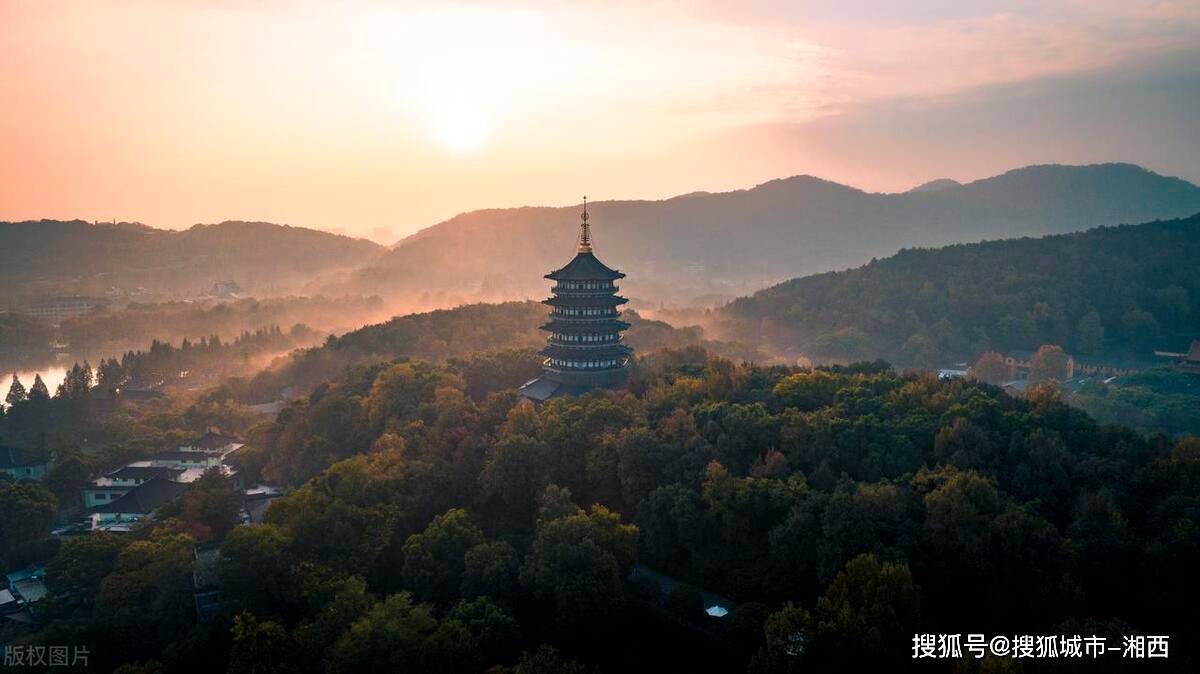 彩票送彩金的平台-10月国庆报团去杭州旅游五日攻略，五日游杭州西湖寒山寺打卡路线